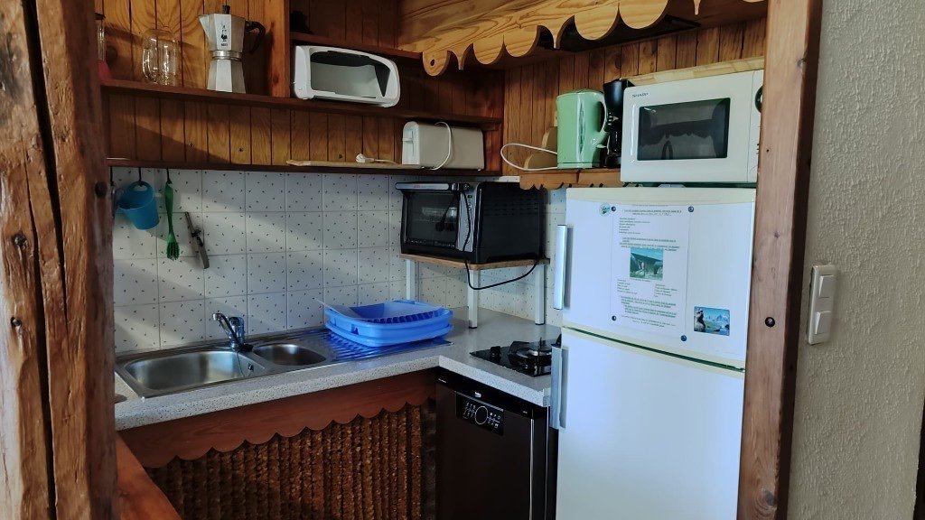 Gîte Chal'heureux — cuisine équipée